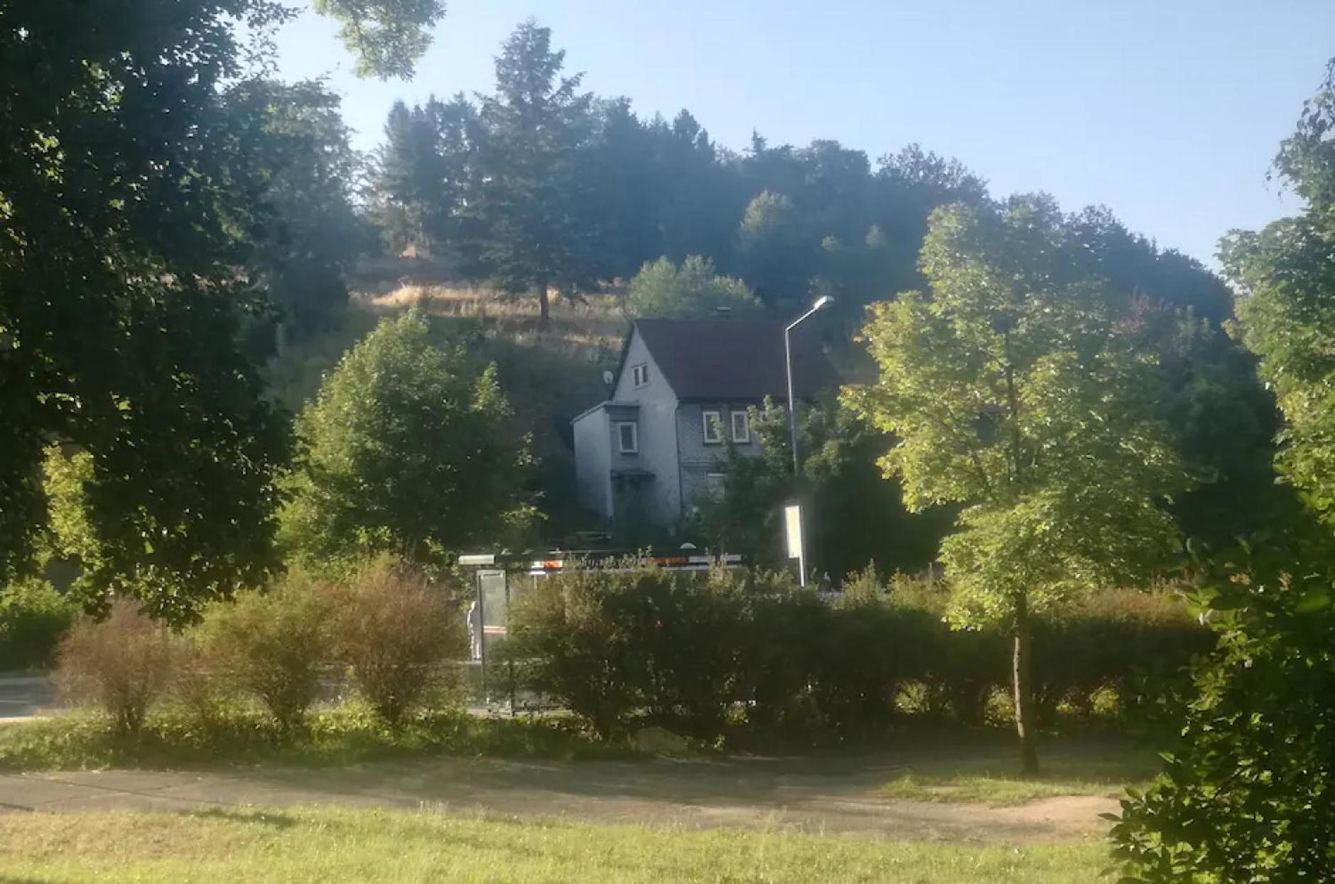 Suhl - Ihre Erholsame Arbeiterwohnung In Zentrumnaehe Exterior foto